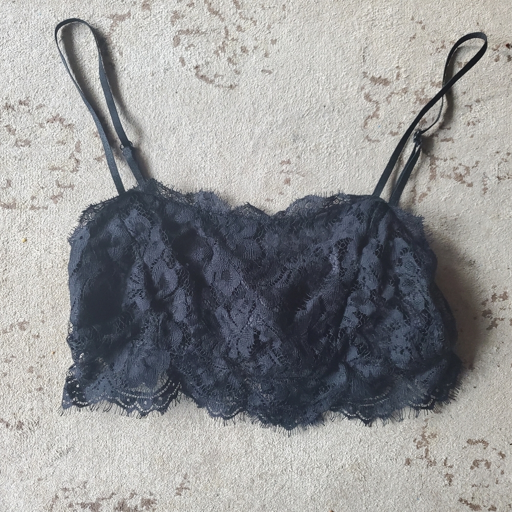 Black lace bralette crop top size S